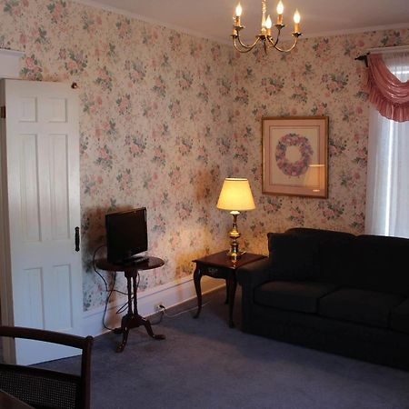 White Inn Fredonia 外观 照片