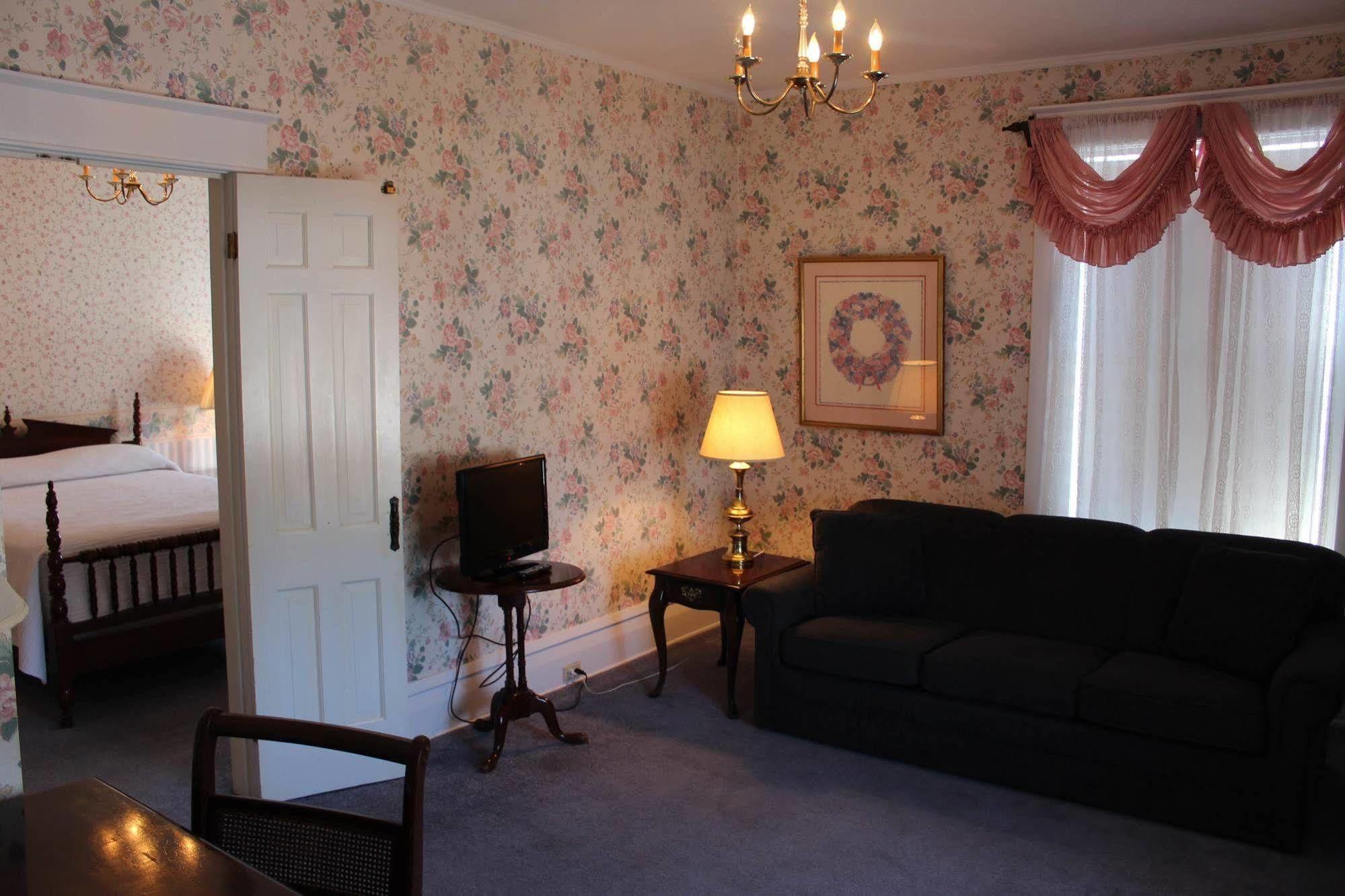 White Inn Fredonia 外观 照片