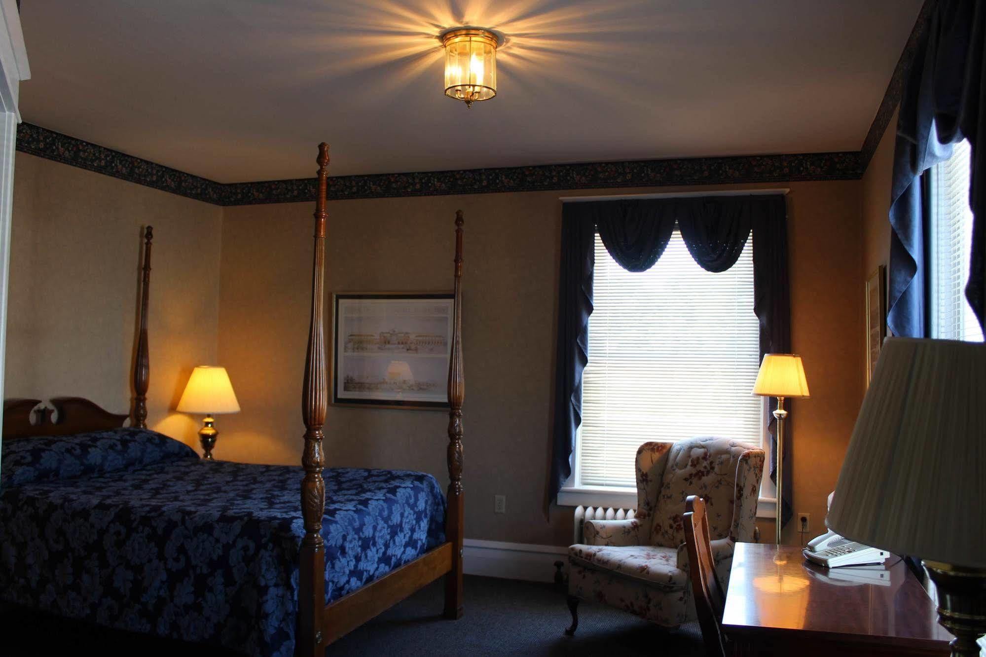 White Inn Fredonia 外观 照片