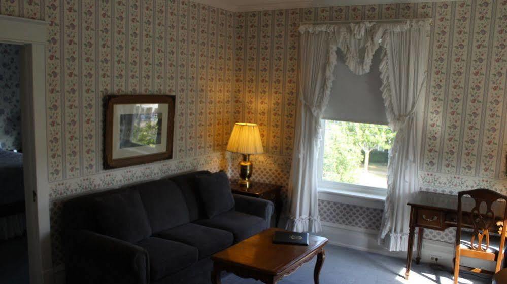 White Inn Fredonia 外观 照片