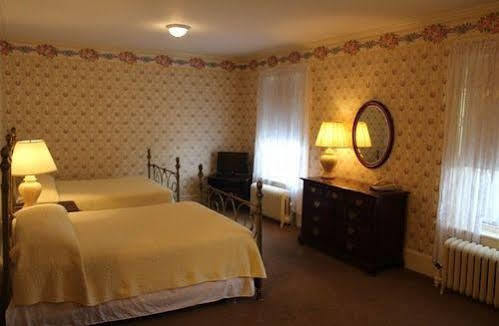 White Inn Fredonia 外观 照片